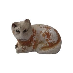 Vintage Chalkware Cat Figurine American Curled Tail Lay Resting Carnival Fair